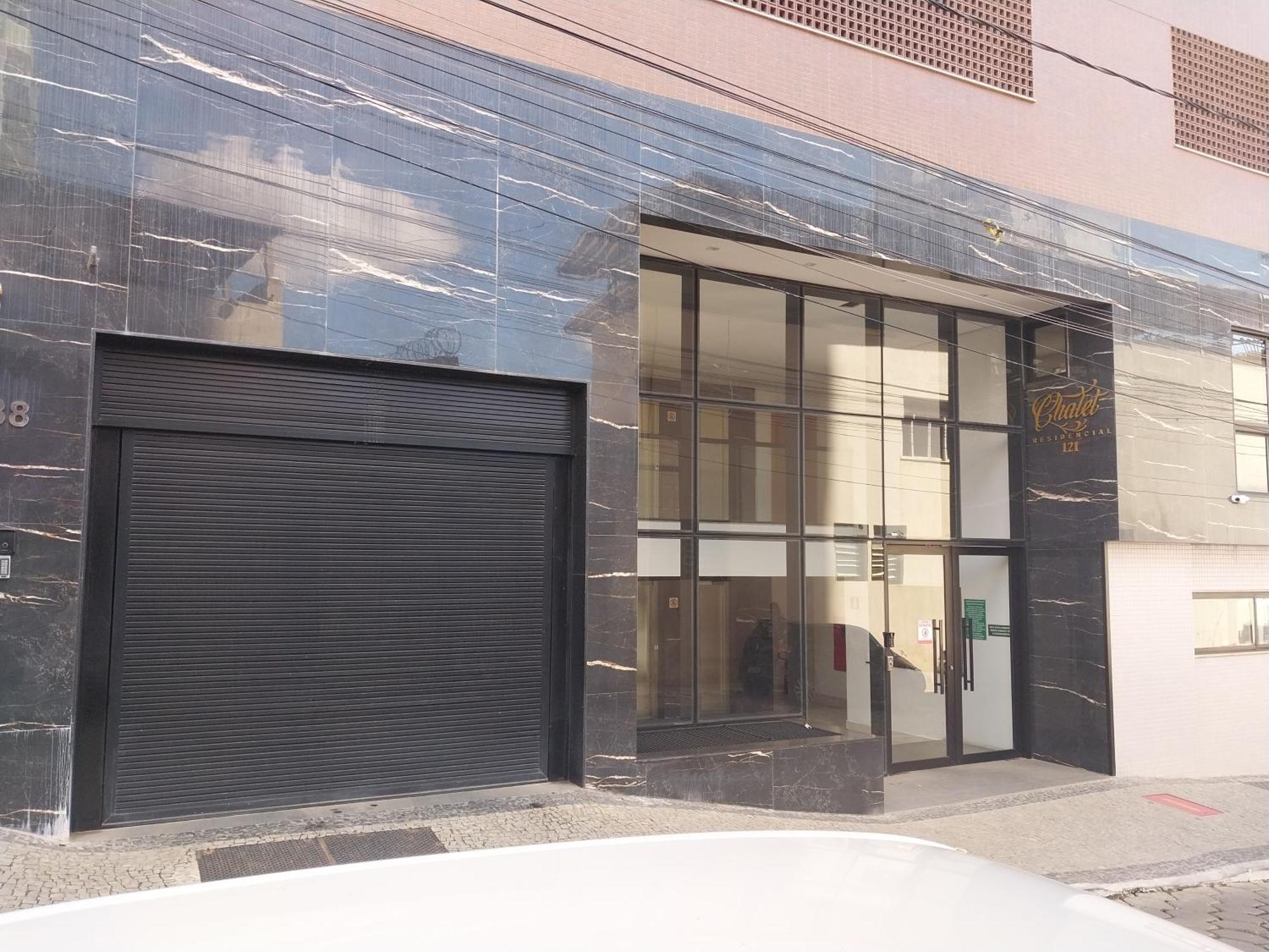 Luxo No Centro Uba